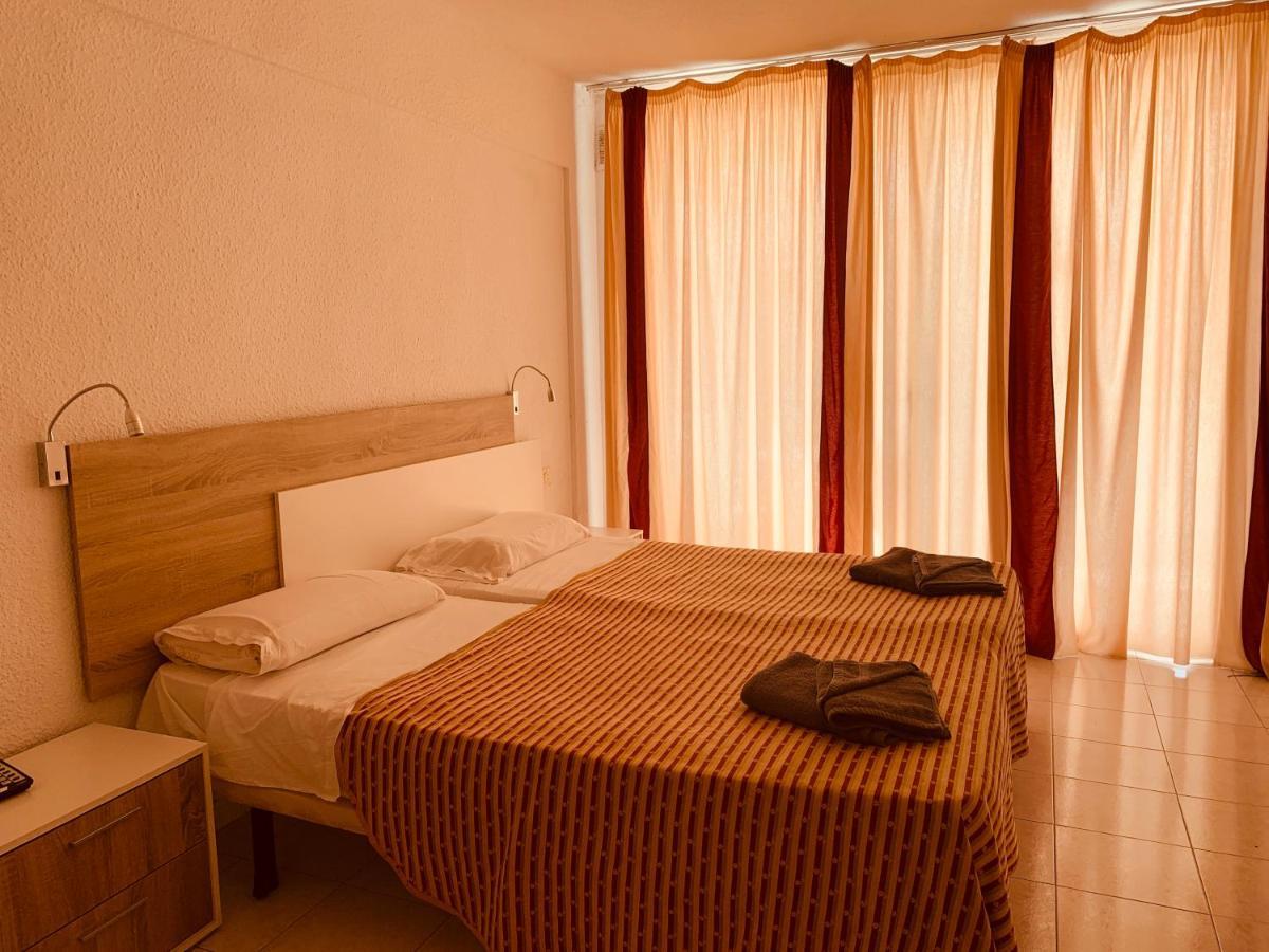 Pondemar Apartaments Vistas ปลายา ฟัญญาเบ ภายนอก รูปภาพ